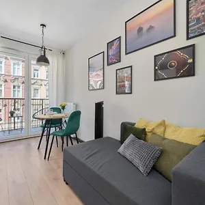 https://cozy-studio-wroclaw-nadodrze-for-3-guests-with-balcony.hotelswroclaw.com
